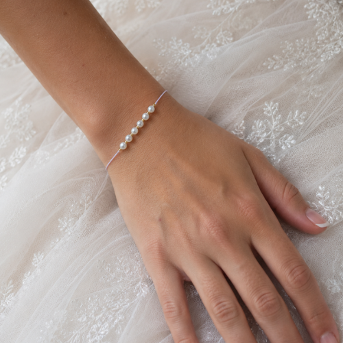 Perły dla Panny Młodej – ponadczasowa elegancja i symbolika wyjątkowego dnia